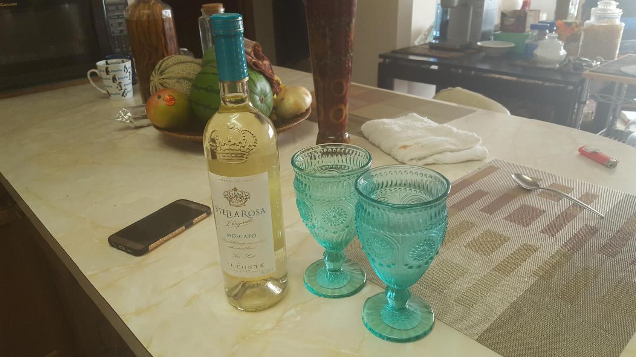 Chaudhry Holiday House 몬테고 베이 외부 사진
